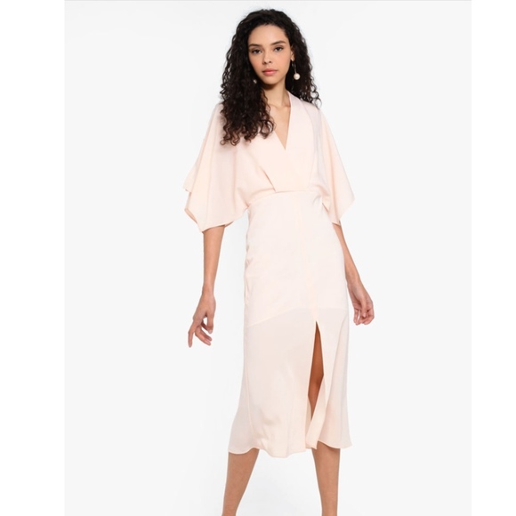 Topshop Dresses & Skirts - TOPSHOP Batwing V-Neck Midi Dress